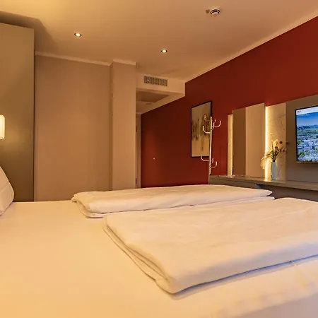 Hotell Mea *